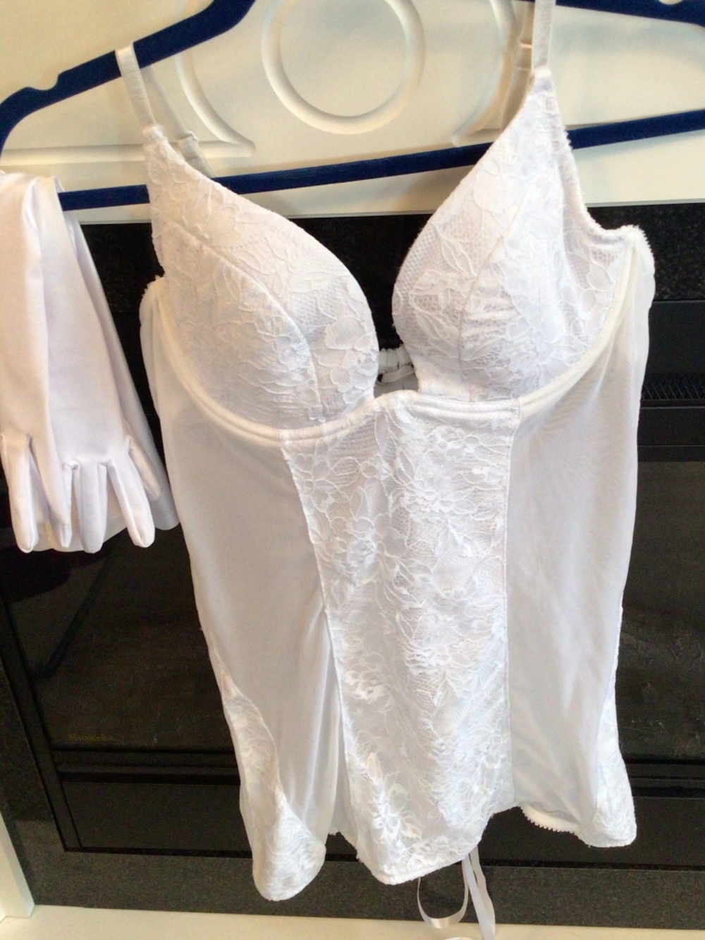 La vie en rose 🌹 bridal lingerie in good pre-loved condition size large